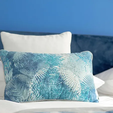 Apartman Unique Marina 1 With Spacious Balcony In By Renters