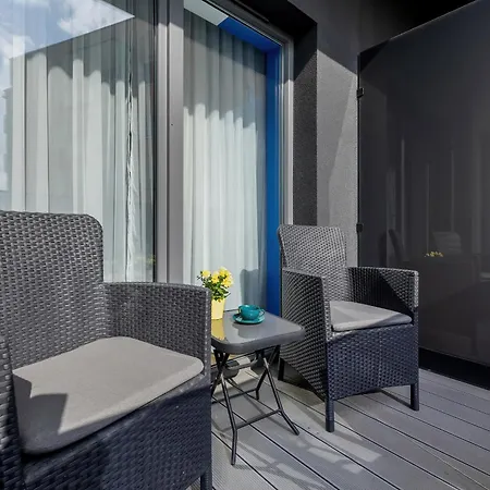 Apartman Unique Marina 1 With Spacious Balcony In By Renters